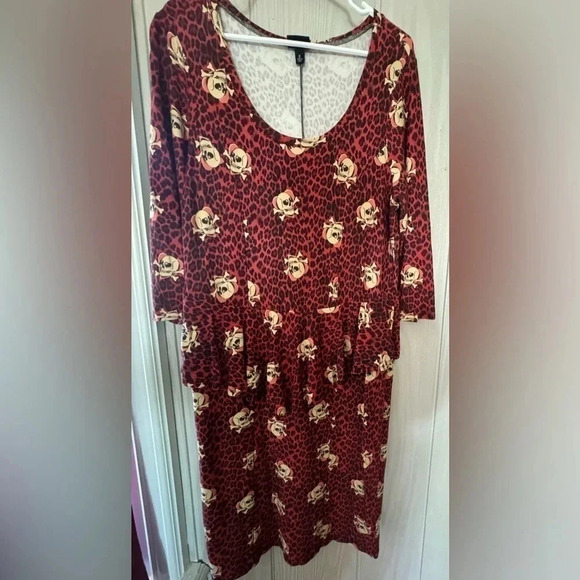 Torrid women’s Leopard Skull‎ & Heart red gothic Peplum Dress plus size 2xl - Picture 2 of 3